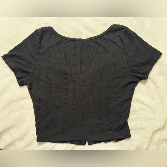 Bozzolo Black Button-Down Crop Top NWOT - Picture 7 of 10